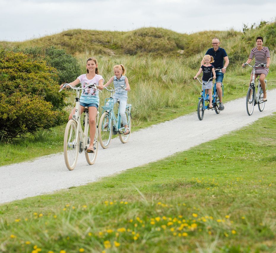 <p>Fahrradpakete auf den Watteninseln - Wadden.nl</p>